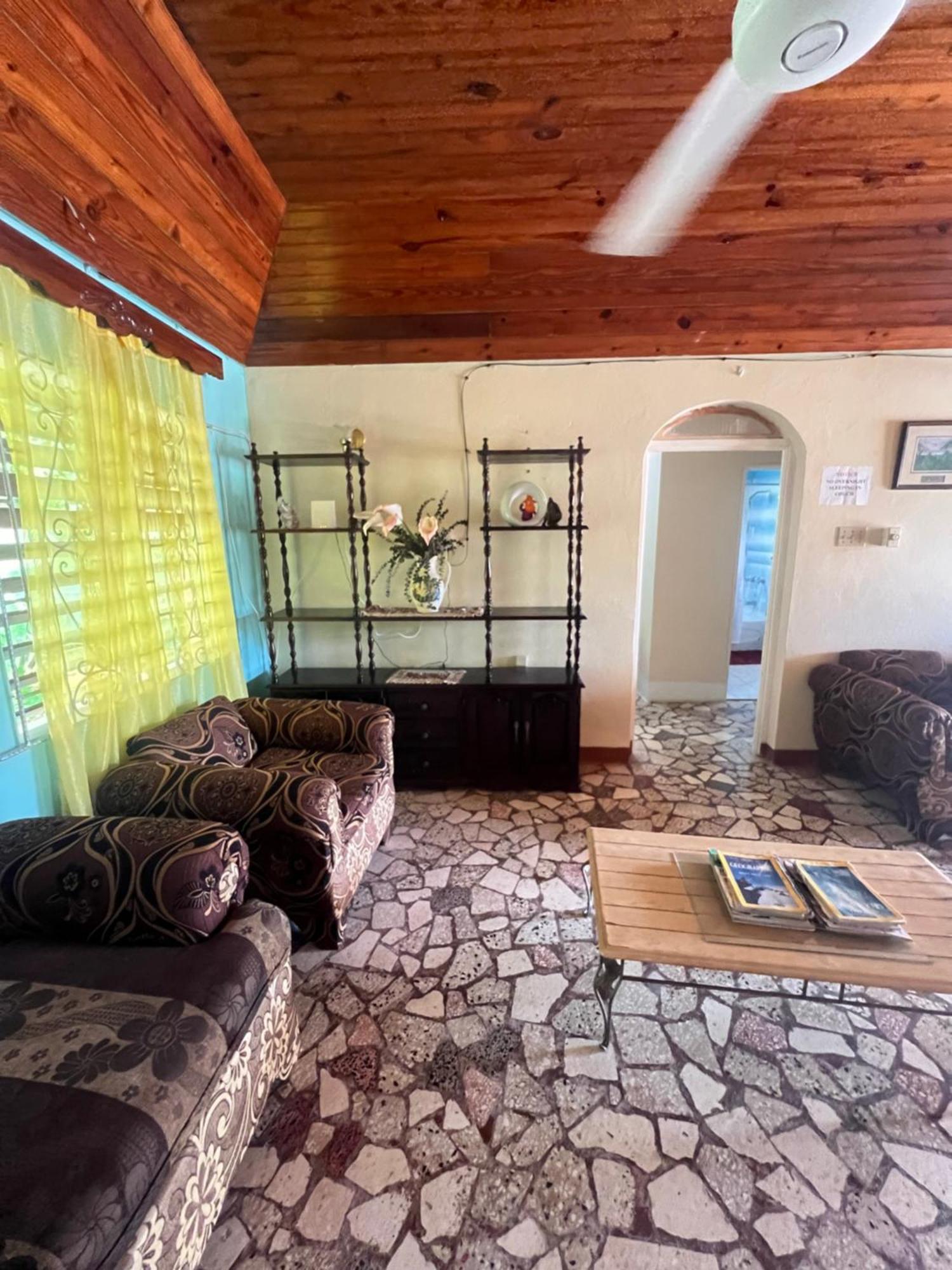 Cozy Family Inn Port Antonio Exterior foto