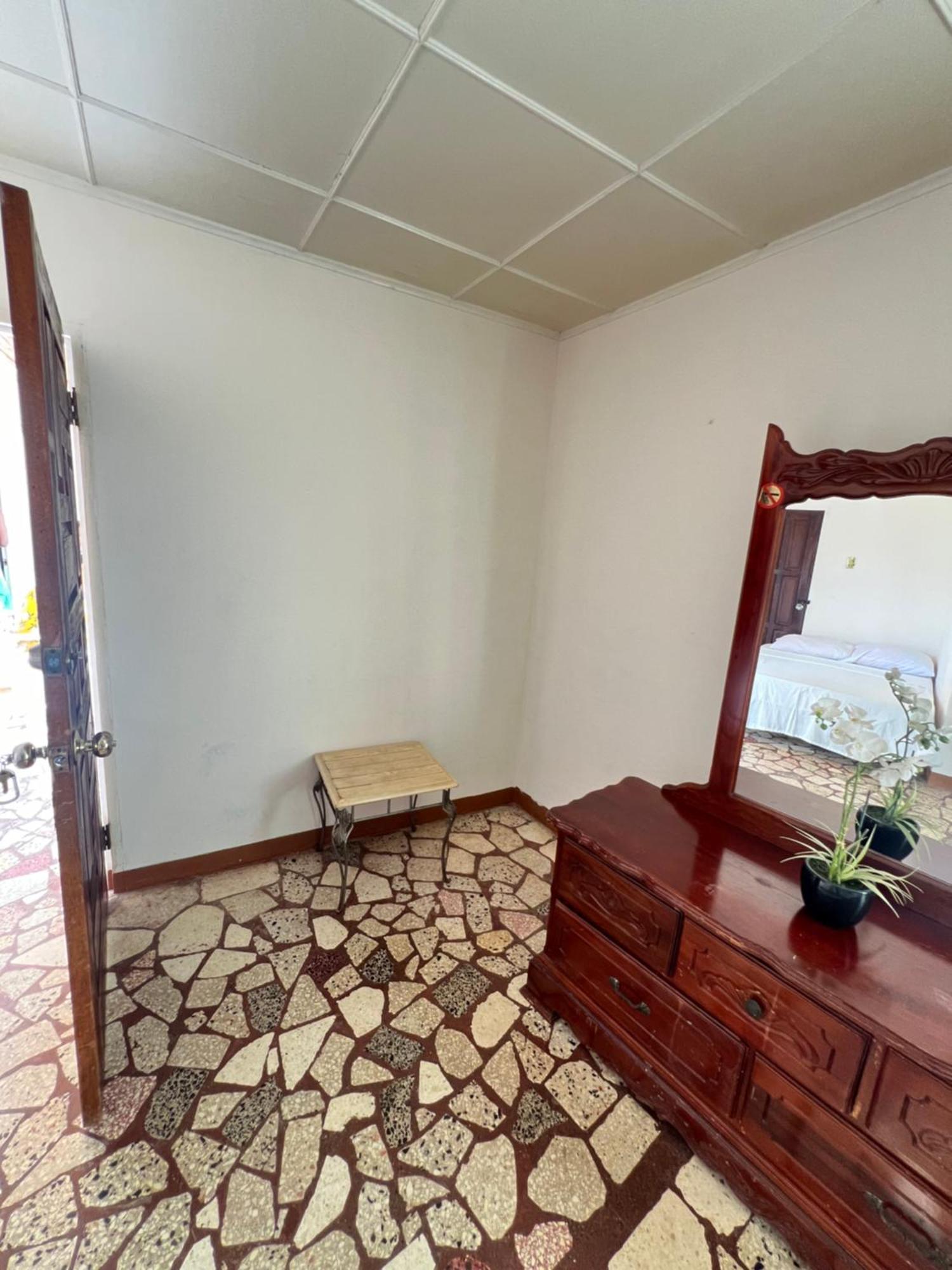 Cozy Family Inn Port Antonio Exterior foto